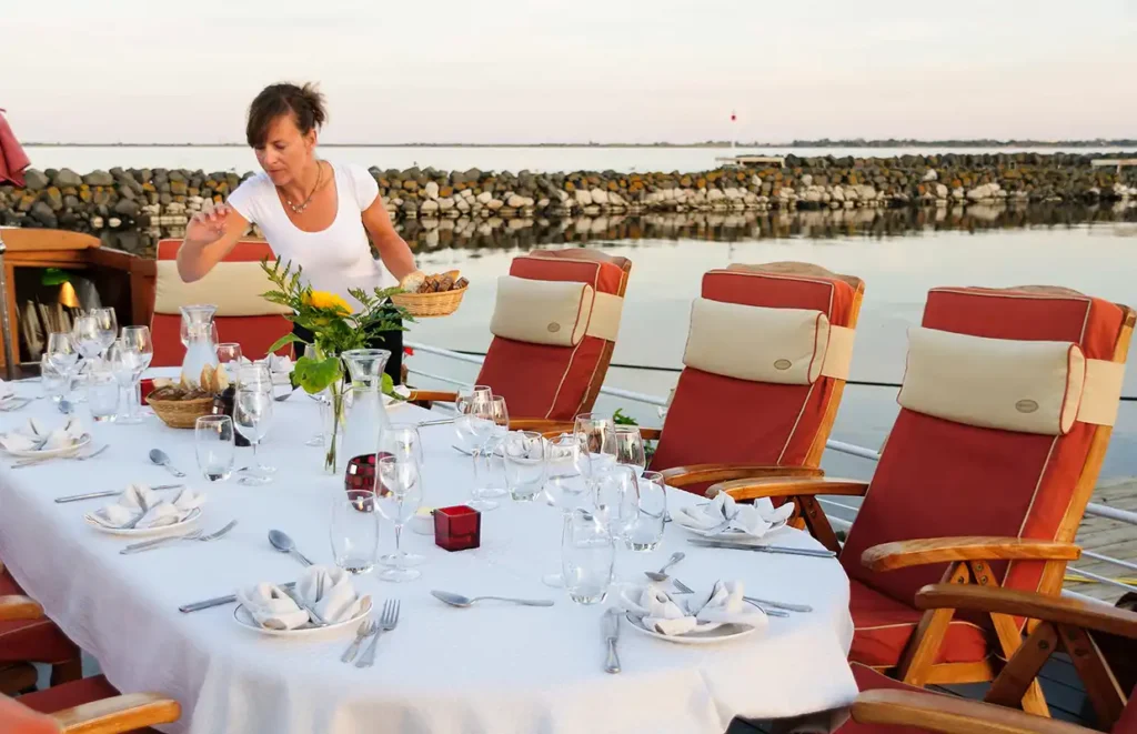 Alfresco dining aboard the Athos