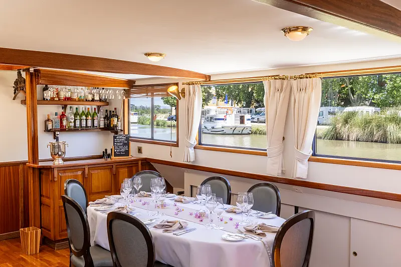 Anjodi-Interior-Saloon-PE-June-2024-5