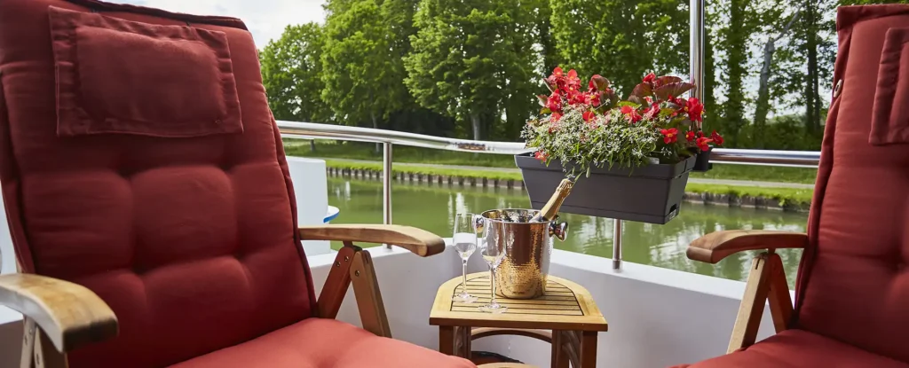 Cruising the River Marne on the C'est la Vie sun deck