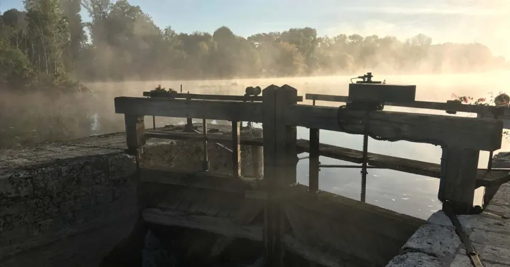The Nymphea passing through a lock