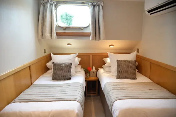 IMP-Stateroom-Cezanne-MGS-Jul-25-15-new-600x400