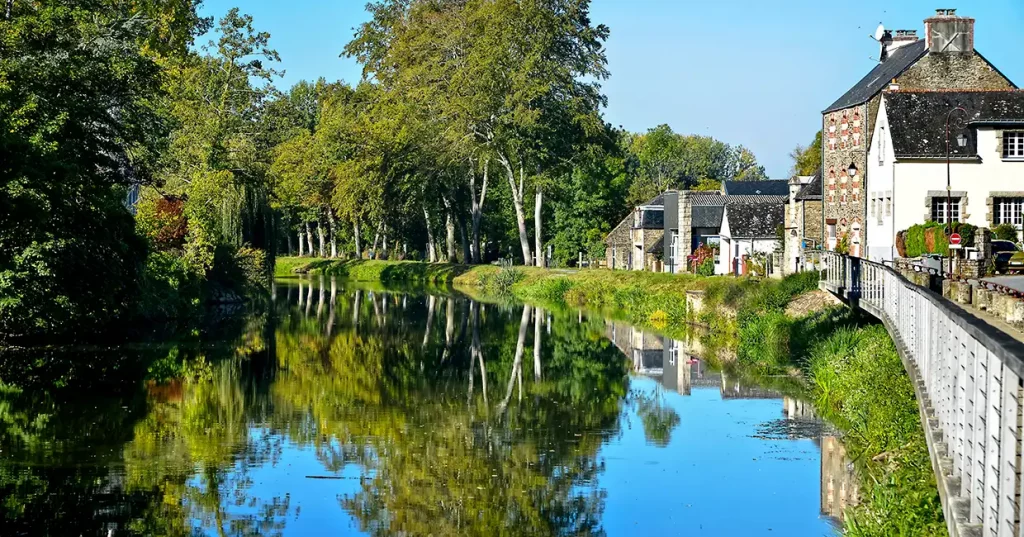 The chateau at Josselin above the Nantes a Brest canal in Brittany