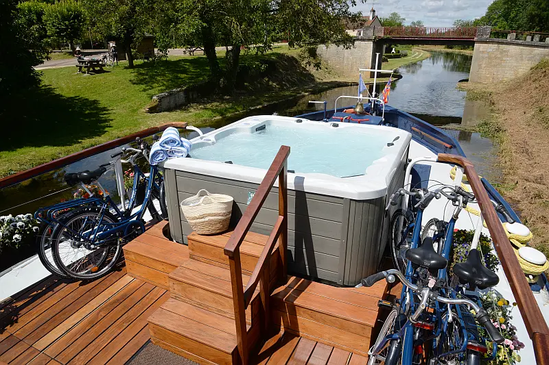 LArt-de-Vivre-Exterior-Sundeck-MGS-July-2024-9