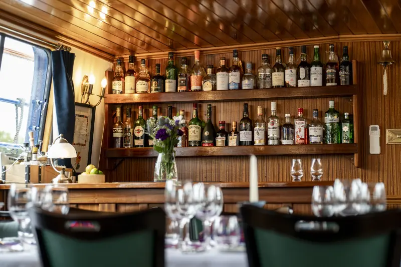 The whisky bar aboard the Scottish Highlander