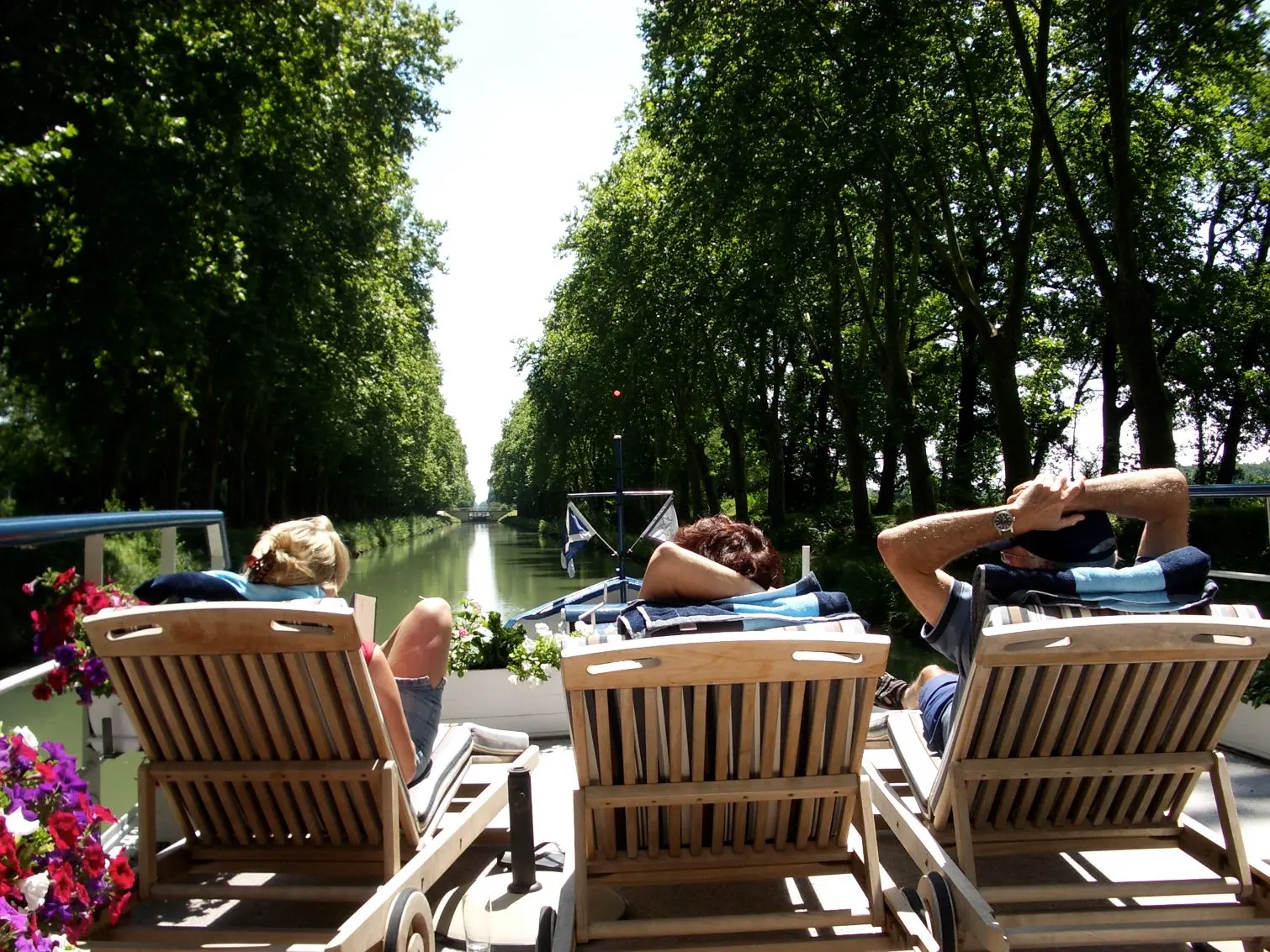 Saint-Louis-deck-loungers-smaller