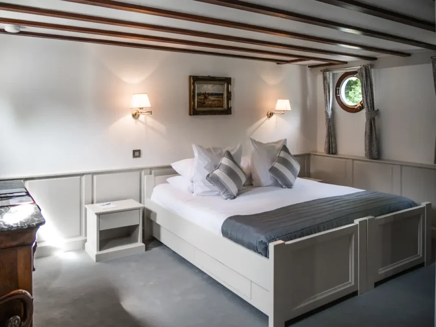 cabin-moliere-855x642